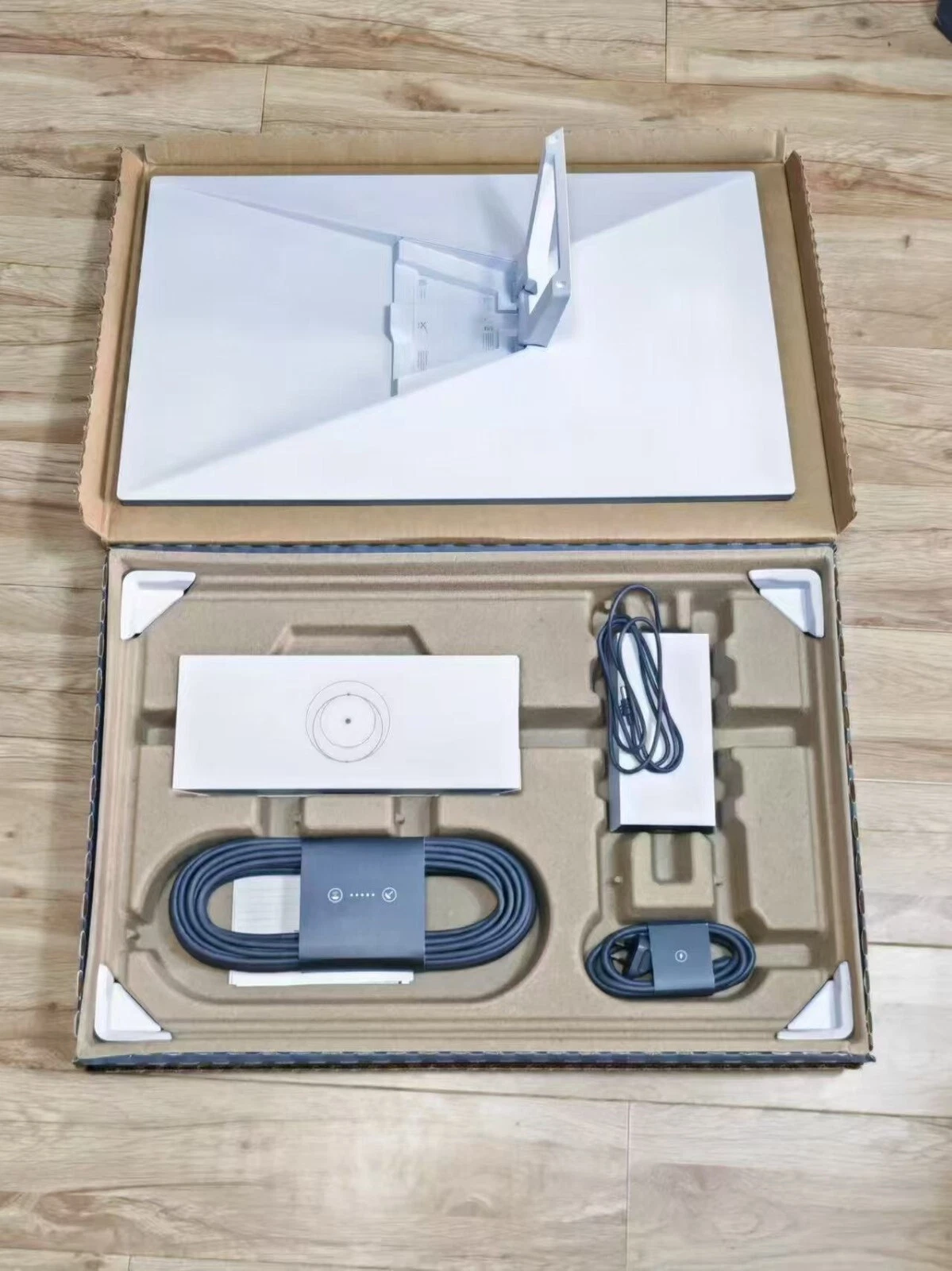 Starlink Standard Kit — sadržaj paketa